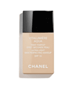 Chanel Vitalumière Aqua Ultra-Light Skin Perfecting Makeup SPF 15 - Shade: 10 Beige